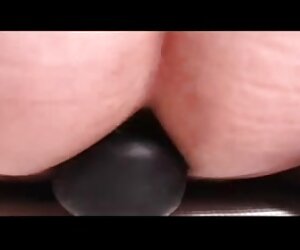 Video tarian dubur lesbian.