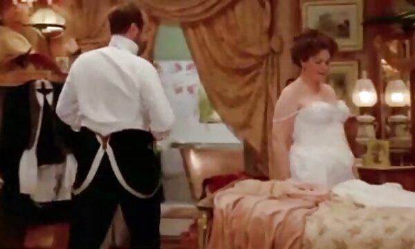 XXX Filem sinematik persetubuhan dubur dengan wanita matang awek Fanny Vintage dan Alexandra.