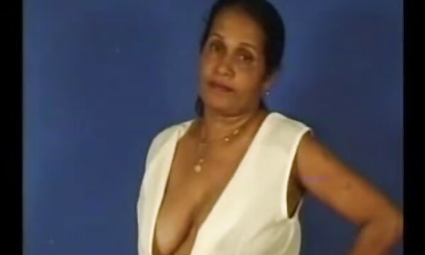 XXX Video Buatan Sendiri Wanita Makcik India 66 Payudara Besar.