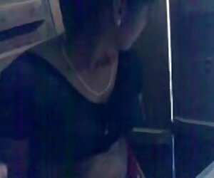 Bandar menunjukkan makcik wanita matang panas dengan tits percuma.