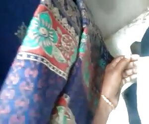 Lelaki tua dari tamil nadu fucks gadis muda, aunty jerks off di khalayak ramai matang.