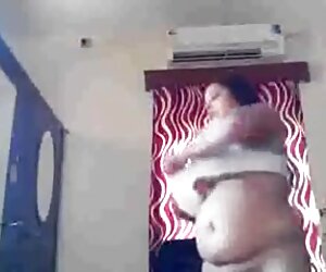 Badan bogel awek mexican yang lebih tua awek india utara berbogel bogel selepas mandi.