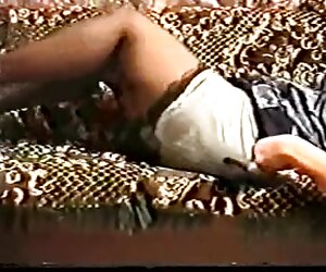 Seluar dalam wanita dengan tali pinggang, video.
