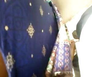 Makcik Tamil Nadu tersentak dalam video wanita tua berseronok dengan orang ramai.