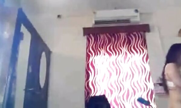 XXX Badan bogel awek mexican yang lebih tua awek india utara berbogel bogel selepas mandi.