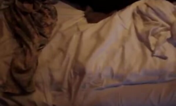 XXX Isteri Asia menikmati video buatan sendiri xxx matang.