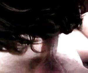 Video xxx buatan sendiri matang dengan tetek besar.