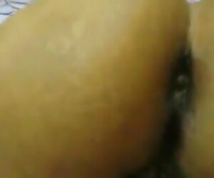 Desi matang aunty telanjang dalam saree ass fucking.