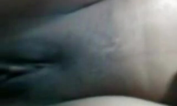 XXX Seksi matang xxx lama india milf dengan besar pantat mempunyai rahsia dubur seks dengan pelanggan.