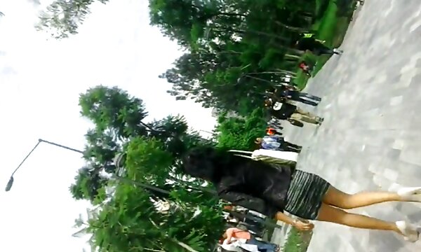XXX Pelacur matang brazilian matang xxx dalam miniskirt hd.