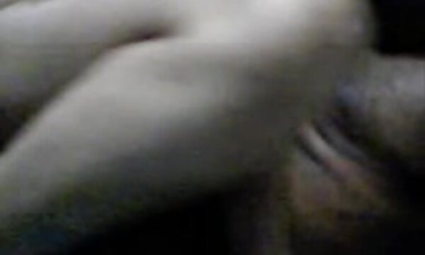 XXX Video lucah pasangan matang India, lelaki tua fucking gadis muda pada webcam 4.
