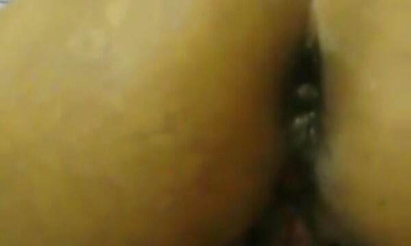 XXX Desi matang aunty telanjang dalam saree ass fucking.