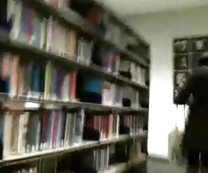 Hampir ditangkap xxx miang wanita melancap.