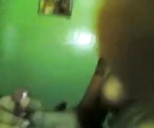 Isteri intip buatan sendiri wanita matang dengan lelaki muda.