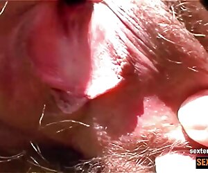 Saya melihat video HD wanita yang lebih tua.