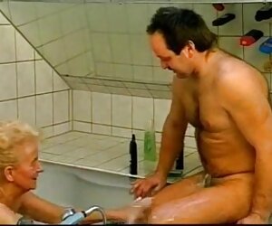 Nenek Jerman, nenek panas, video percuma.