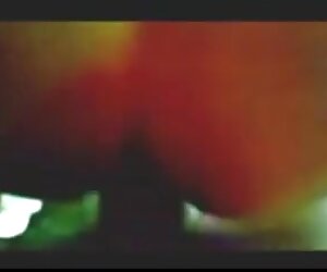 Isteri seksi Nepal mempunyai seks dubur matang dengan hamba.