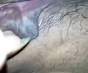 Menghisap xxx ayah dan ibu desi india isteri basah pussy.