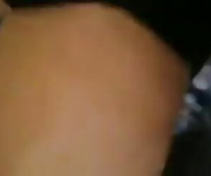 Makcik menunjukkan gambar India matang dalam video buatan sendiri 1057.
