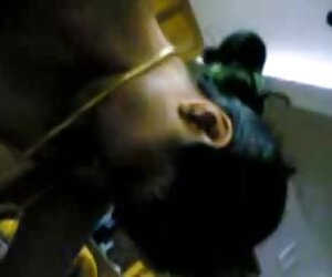 Makcik kerala seksi memberi blowjob.