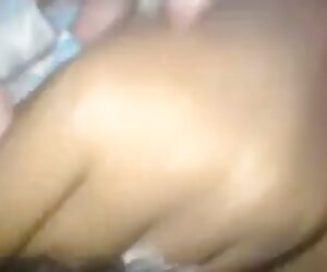 Kanak-kanak perempuan Hyderabadi dengan ayam jantan, gadis mengidam untuk meniduri pantat nenek.