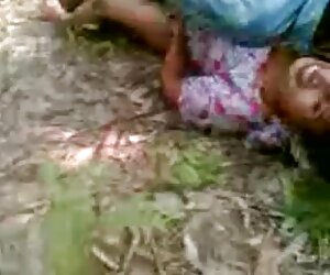 Desi mendapat fucked di luar rumah, menonton video randy matang berbulu mendapat fucked.