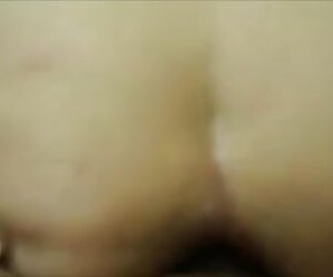 Seorang wanita Mexico yang gemuk suka menonton video lucah dubur ibu dan anak lelaki.