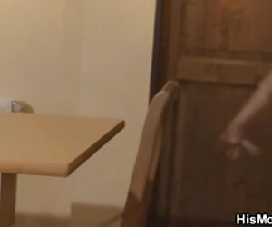 Jalang tua miang mengunyah nenek dan video dengan rakan anaknya.