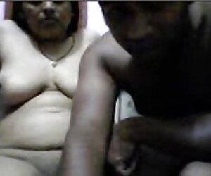 Video lucah xxx india dengan pasangan tua yang matang pada kamera web selama 4.
