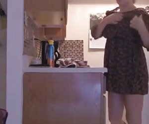 Xxx, Gadis Sepanyol berpayu dara besar berseronok tanpa anak lelaki mereka.