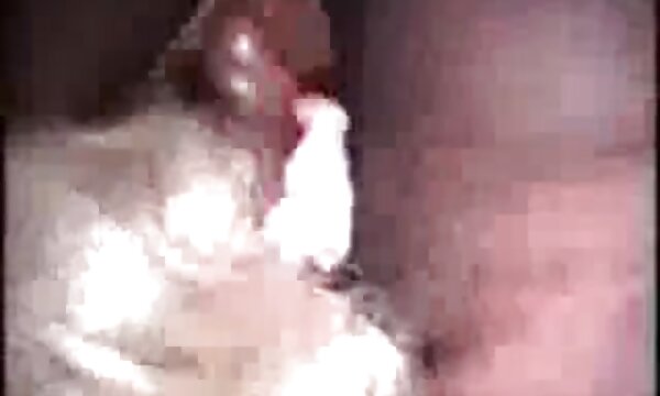XXX Isteri menghisap zakar, ibu mabuk merogol kekasih hitamnya sebelum dia matang dan memberinya fuck yang baik.