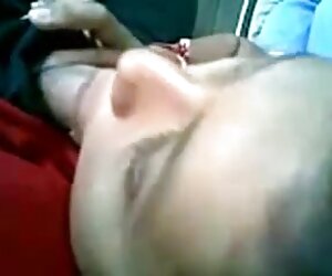 Aiskrim wanita India yang seksi.
