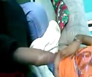 Aiskrim wanita India yang seksi.