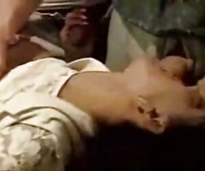 Seks kumpulan dengan wanita yang sudah berkahwin matang, lisan.