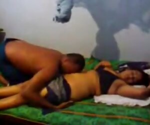Awek Selatan India Telugu Aunty Mendapat Foreplay, Hot Matang Seks.