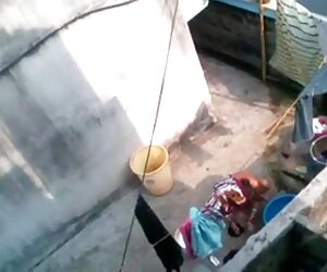 Benggali ibu mandi awek gemuk matang.