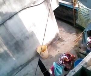 Benggali ibu mandi awek gemuk matang.