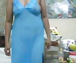Makcik tua matang India berkelip 54.