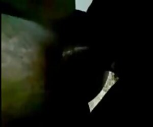 Hot dan sensual Sudindia aunty fucks xxx dengan pasangan muda lamanya.