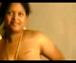 Awek india makcik fucks seksi dan menikmati dengan dia pasangan di rumah.