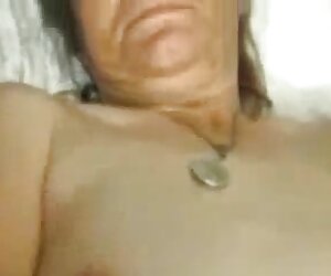 Nenek comel miang berseronok. Fucking amatur wanita yang lebih tua.