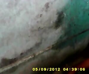 Video wanita dewasa bogel dengan tetek besar makcik Suda pintar berbogel semasa mandi.