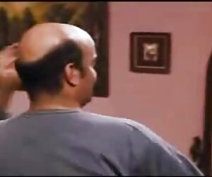 Menari dalam, filem Mesir-Arab.