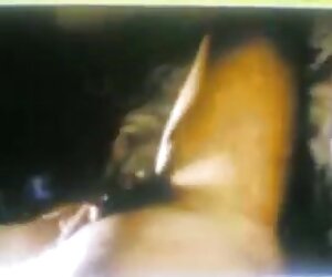 Gadis India seksi dalam filem xxx, ibu dan anak lelaki menikmati dengan pasangan mereka.