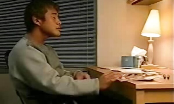 XXX Video tegar Jepun lama berbulu.
