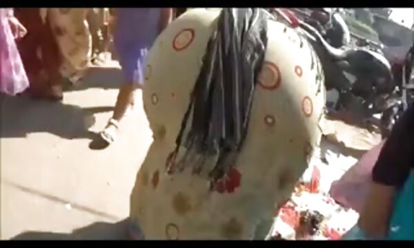 XXX Orang india jalan rampasan intip awek sangat matang.