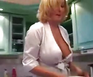 Makcik saya masak panas-panas tanpa tetek besar, panas matang dan berbogel.
