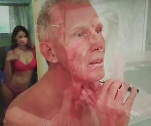 Datuk meniduri faraj gadis berusia 40 tahun yang matang dengan lidah bertindik, muka.