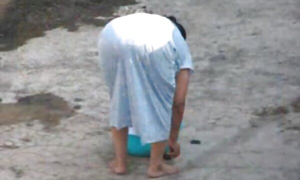 XXX Mengintip Makcik India - Bokong Bongkok - Dubur Nenek Sepanyol dengan Bokong Baru, Voyeur.