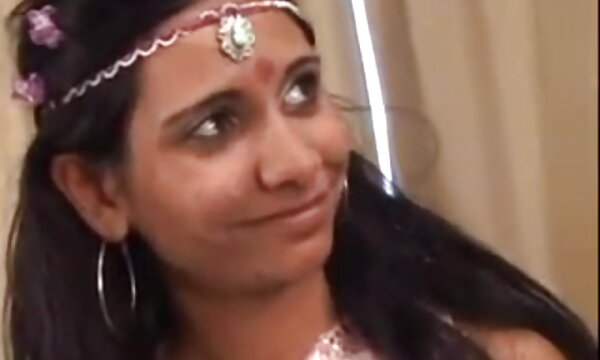 XXX Murah india pelacur mengambil putih zakar/batang, sebenar matang matang buatan sendiri.